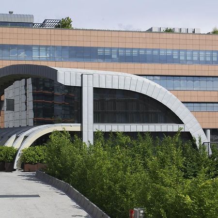 Olly Apartments Болоня Екстериор снимка